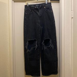 Highest rise m, baggy fit. Size 6/29 regular